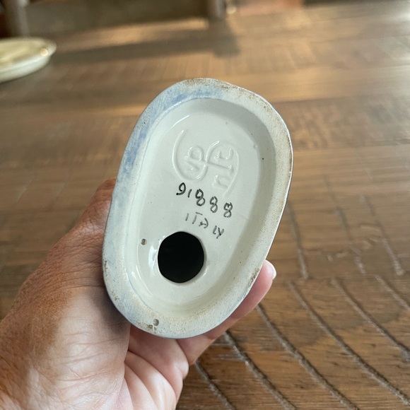 Italian Ceramic Staffordshire
Dalmatian dog by Mottahedeh - Picture 5 of 8